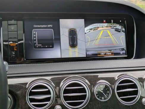 Used 2017 Mercedes-Benz S 550 Sedan image 23