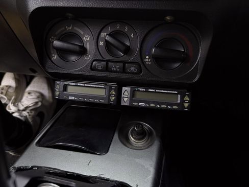 Used 2003 Mitsubishi Lancer Evolution image 31