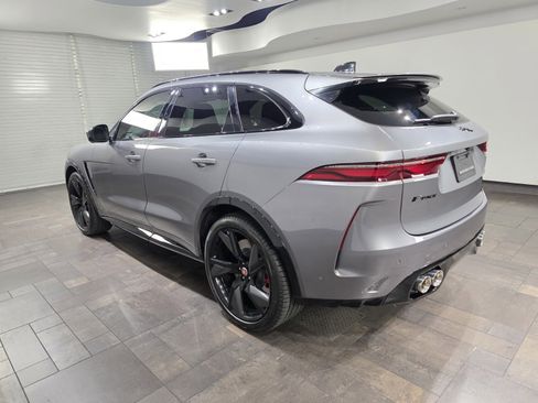 Used 2023 Jaguar F-PACE SVR image 5