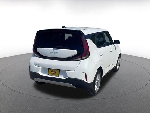Used 2025 Kia Soul LX w/ LX Technology Package FWD image 14