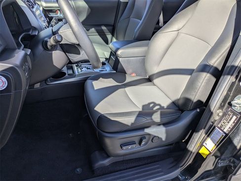 Used 2024 Toyota 4Runner SR5 Premium image 14