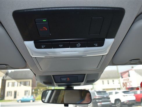Used 2023 Nissan Rogue SV AWD/4WD image 22