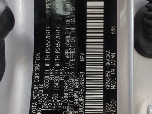 Certified 2024 Toyota 4Runner SR5 AWD/4WD image 33