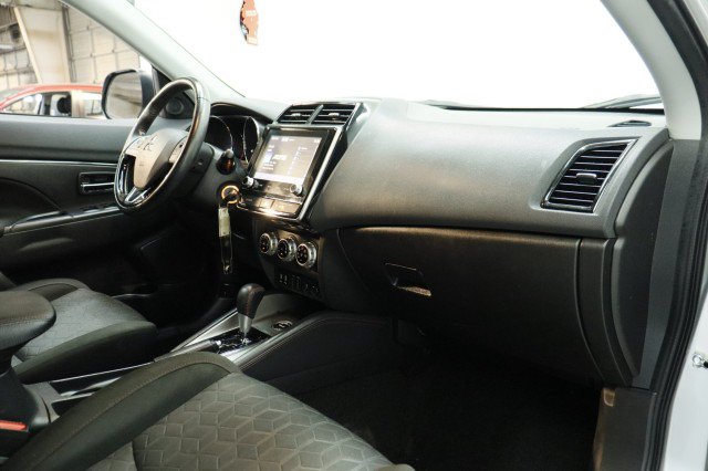 Used 2024 Mitsubishi Outlander Sport AWD image 20