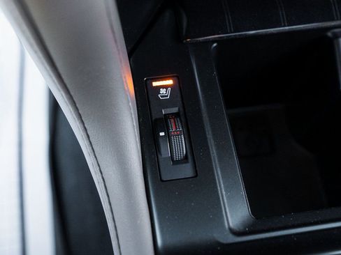 Used 2022 Lexus GX 460 Premium image 24