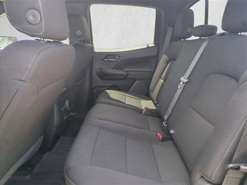 Used 2024 Chevrolet Colorado LT w/ LT Convenience Package image 15