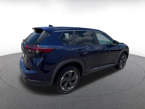 Used 2025 Nissan Rogue SV FWD image 15