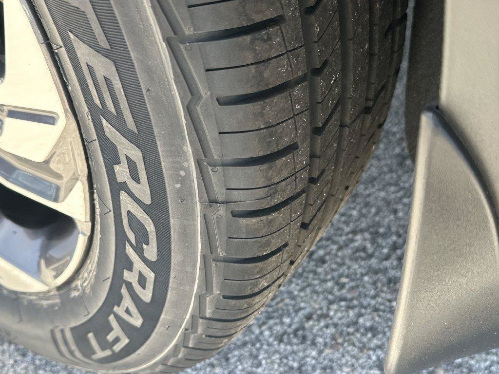 Used 2023 Hyundai Santa Fe SEL w/ Cargo Package AWD/4WD image 8