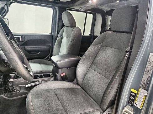 Certified 2024 Jeep Gladiator Sport image 14