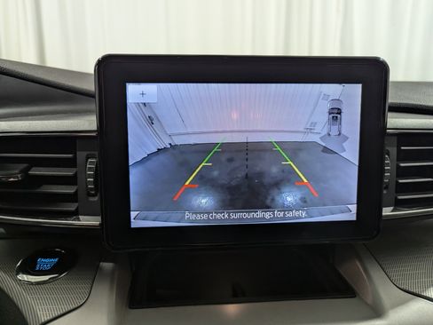 Used 2023 Ford Explorer XLT w/ Equipment Group 202A image 27