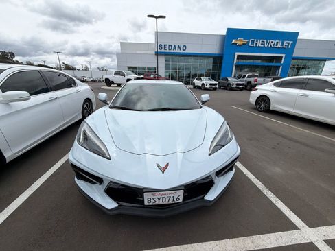 Used 2020 Chevrolet Corvette Stingray Coupe w/ Z51 Performance Package RWD image 10