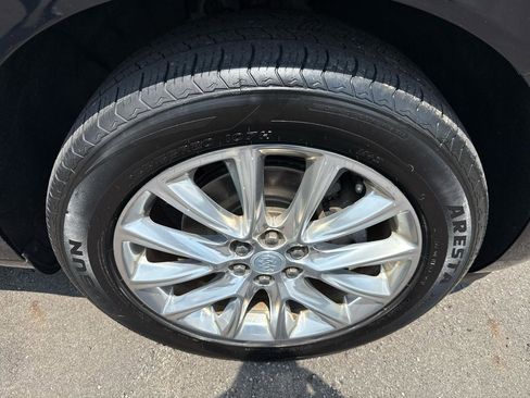 Used 2018 Buick Enclave Premium w/ Experience Buick Package AWD/4WD image 29