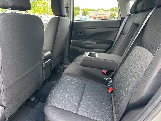 Used 2025 Mitsubishi Outlander Sport ES AWD/4WD image 15