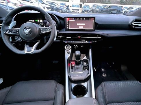 Used 2024 Dodge Hornet R/T w/ R/T Blacktop Package image 11