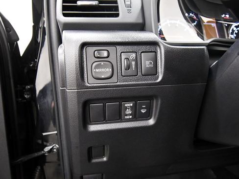 Used 2023 Toyota 4Runner TRD Off-Road Premium w/ Moonroof Package AWD/4WD image 20