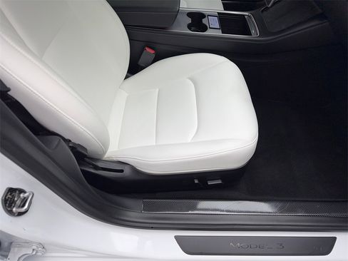 Used 2021 Tesla Model 3 Performance image 43