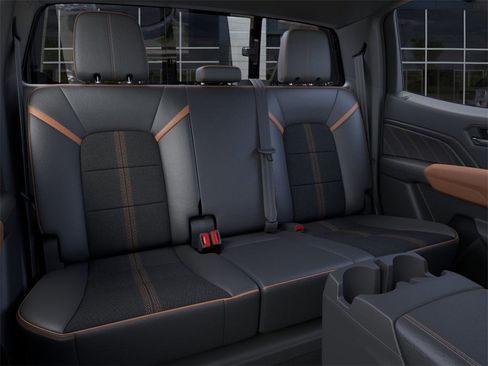 New 2025 GMC Canyon AT4 w/ Nightfall Edition image 17