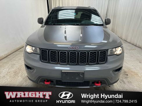 Used 2020 Jeep Grand Cherokee Trailhawk image 2