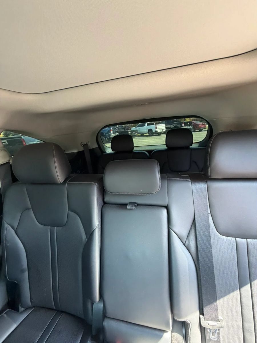 Used 2021 Kia Sorento S w/ Panoramic Sunroof Package FWD image 14