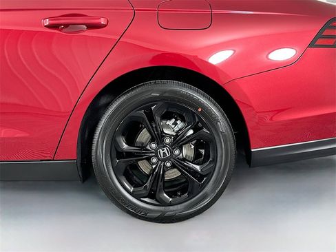 New 2025 Honda Accord SE image 28