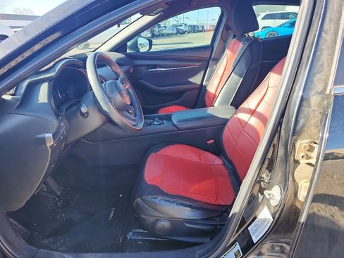 Used 2021 MAZDA MAZDA3 s image 13
