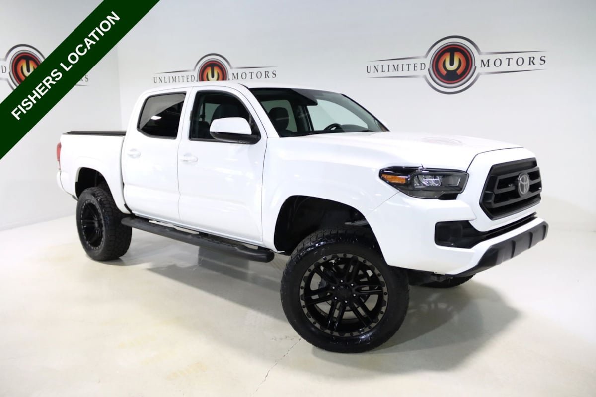Used 2020 Toyota Tacoma SR AWD/4WD image 1