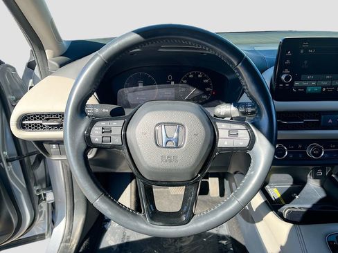 Used 2023 Honda HR-V EX-L image 11