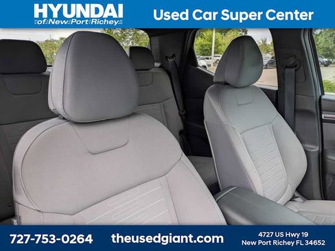 Used 2024 Hyundai Santa Cruz SEL FWD image 6