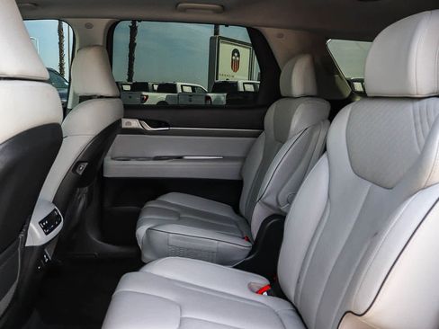 Used 2023 Hyundai Palisade SEL w/ Premium Package FWD image 22