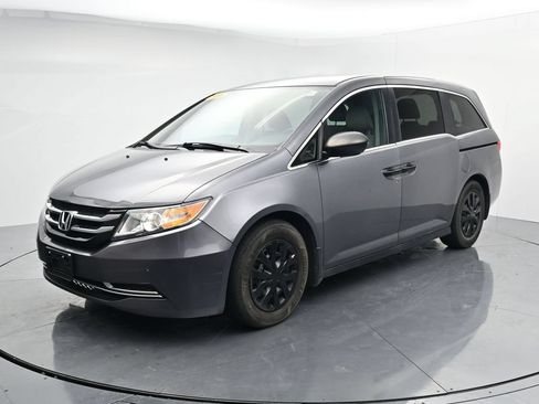 Used 2016 Honda Odyssey LX image 4