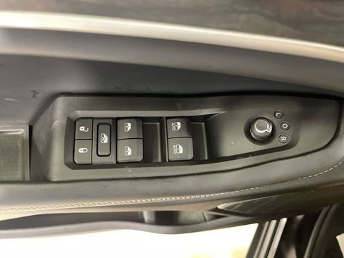 New 2026 Jeep Grand Cherokee Limited w/ Luxury Tech Group II AWD/4WD image 13