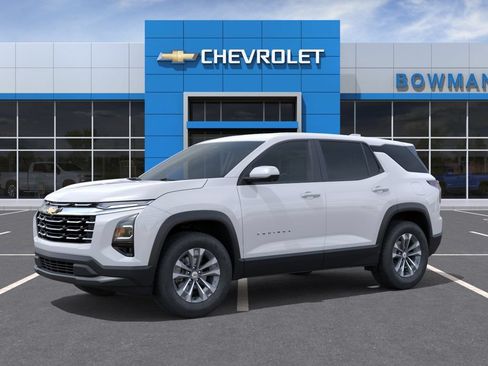 New 2026 Chevrolet Equinox LT w/ Convenience Package II AWD/4WD image 2