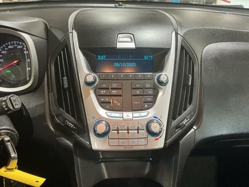 Used 2015 Chevrolet Equinox LS image 20