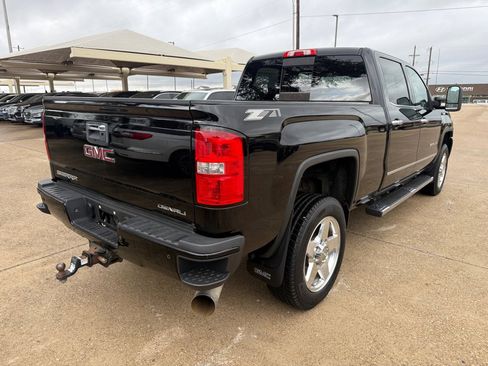 Used 2015 GMC Sierra 2500 Denali w/ Duramax Plus Package image 7