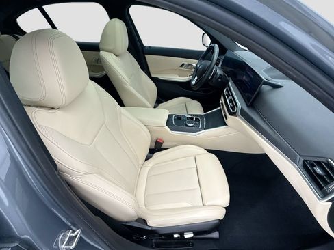 Used 2023 BMW 330i Sedan w/ Parking Assistance Package RWD image 19