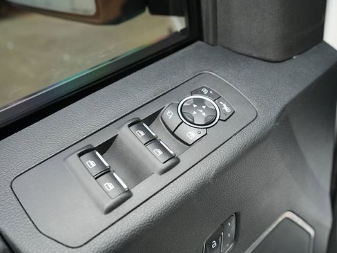 Used 2016 Ford F150 Limited image 22