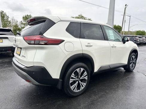 Used 2023 Nissan Rogue SV AWD/4WD image 5