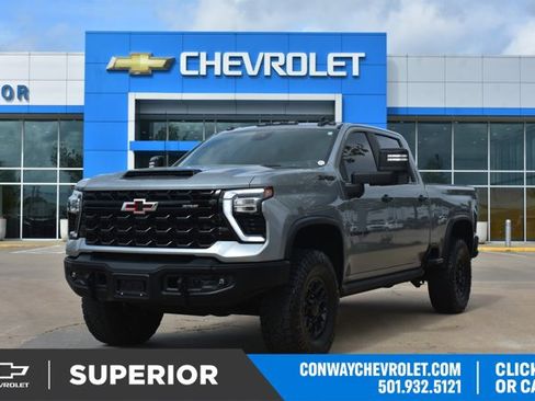 Used 2024 Chevrolet Silverado 2500 ZR2 w/ ZR2 Bison Edition AWD/4WD image 1