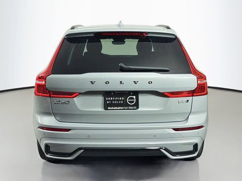Used 2024 Volvo XC60 B5 Plus AWD/4WD image 7