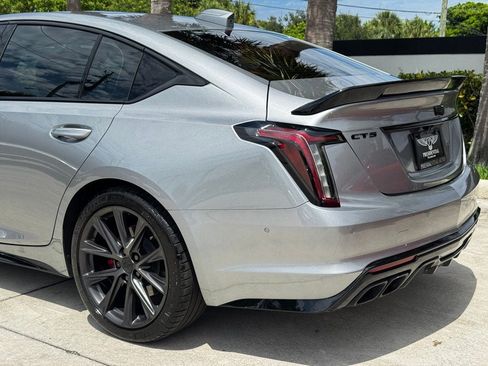 Used 2025 Cadillac CT5 V w/ Technology Package RWD image 5