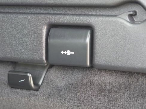 Used 2020 Land Rover Range Rover Sport HSE Dynamic image 45