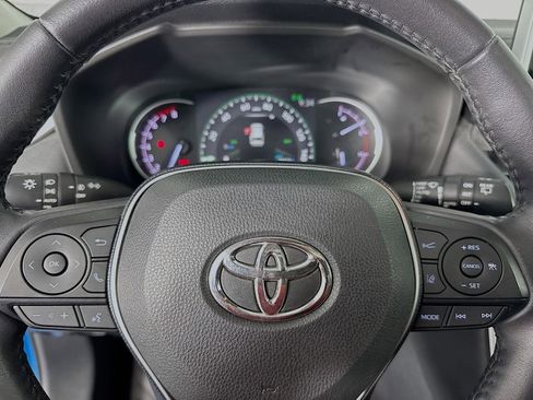 Used 2019 Toyota RAV4 Adventure image 16