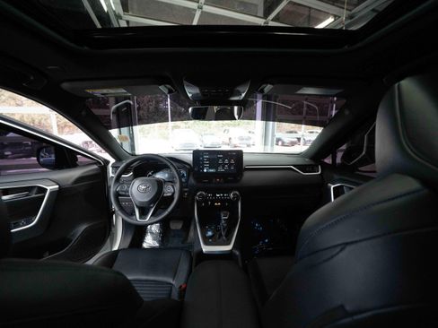 Used 2024 Toyota RAV4 XSE image 19