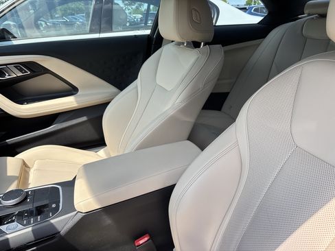 Used 2023 BMW 230i Coupe w/ Convenience Package RWD image 36