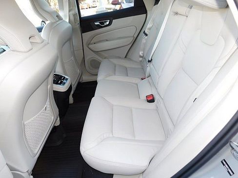 New 2026 Volvo XC60 B5 Ultra w/ Protection Package Premier image 13