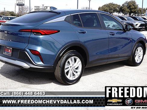 New 2026 Buick Envista Preferred image 7