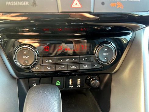 Used 2023 Mitsubishi Eclipse Cross SEL image 15