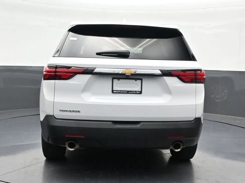 Used 2023 Chevrolet Traverse LS FWD image 4