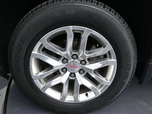 Used 2021 GMC Sierra 1500 SLT w/ SLT Premium Plus Package AWD/4WD image 22