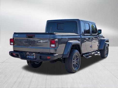 Used 2025 Jeep Gladiator Sport AWD/4WD image 6